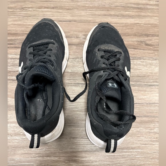 Under Armour Charged Assert 10
Men’s Black/White Used (Size 9.5-Regular) - Picture 2 of 9